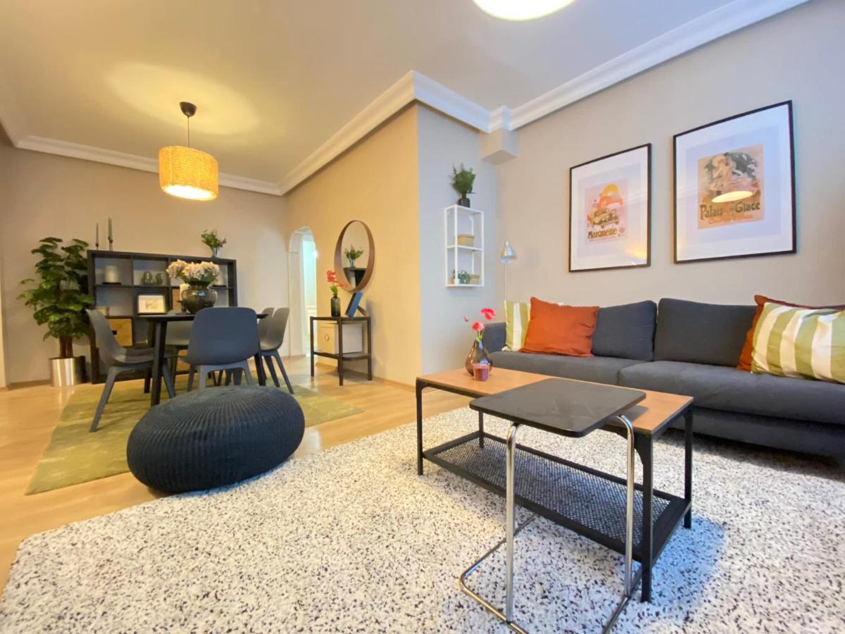 Chic Flat Near Shopping Malls In Sisli Apartamento Istambul Exterior foto